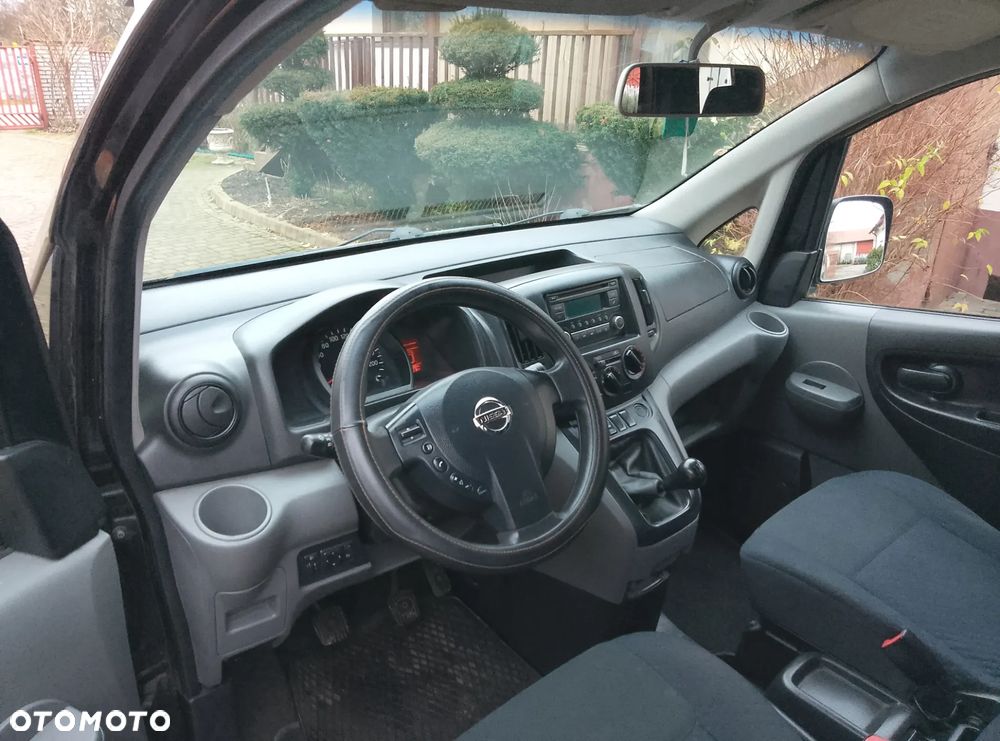 Nissan NV200 - 18