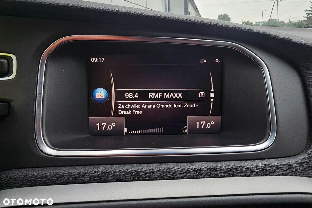 Volvo V40 T2 Geartronic - 25