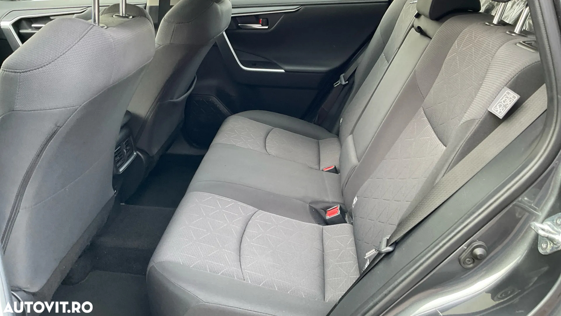 Toyota RAV4 - 23