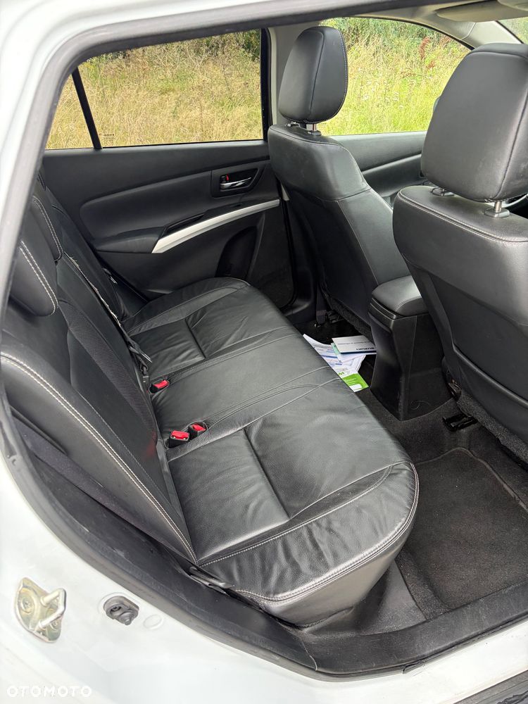 Suzuki SX4 S-Cross 1.4 T Elegance - 10