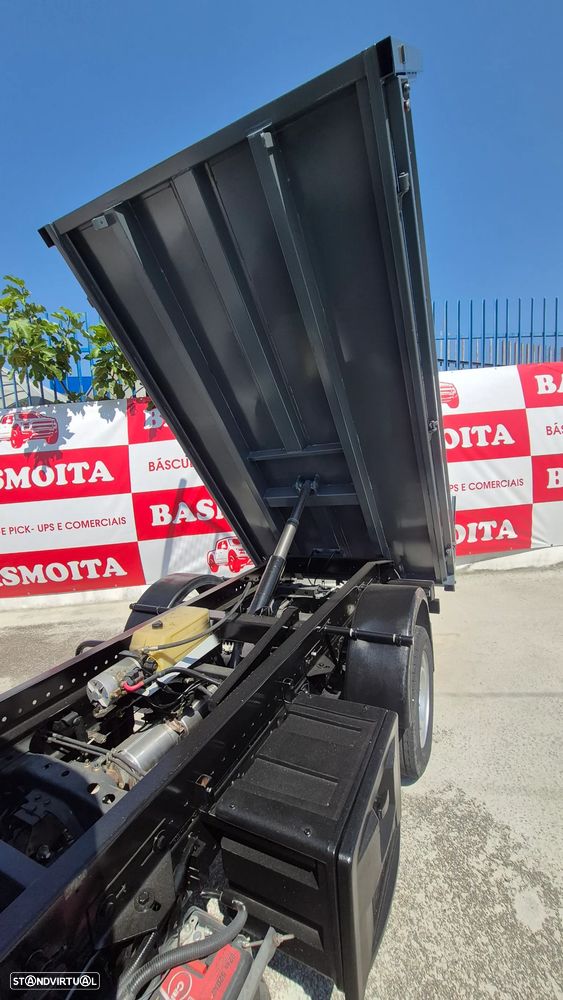 Toyota Dyna - 5