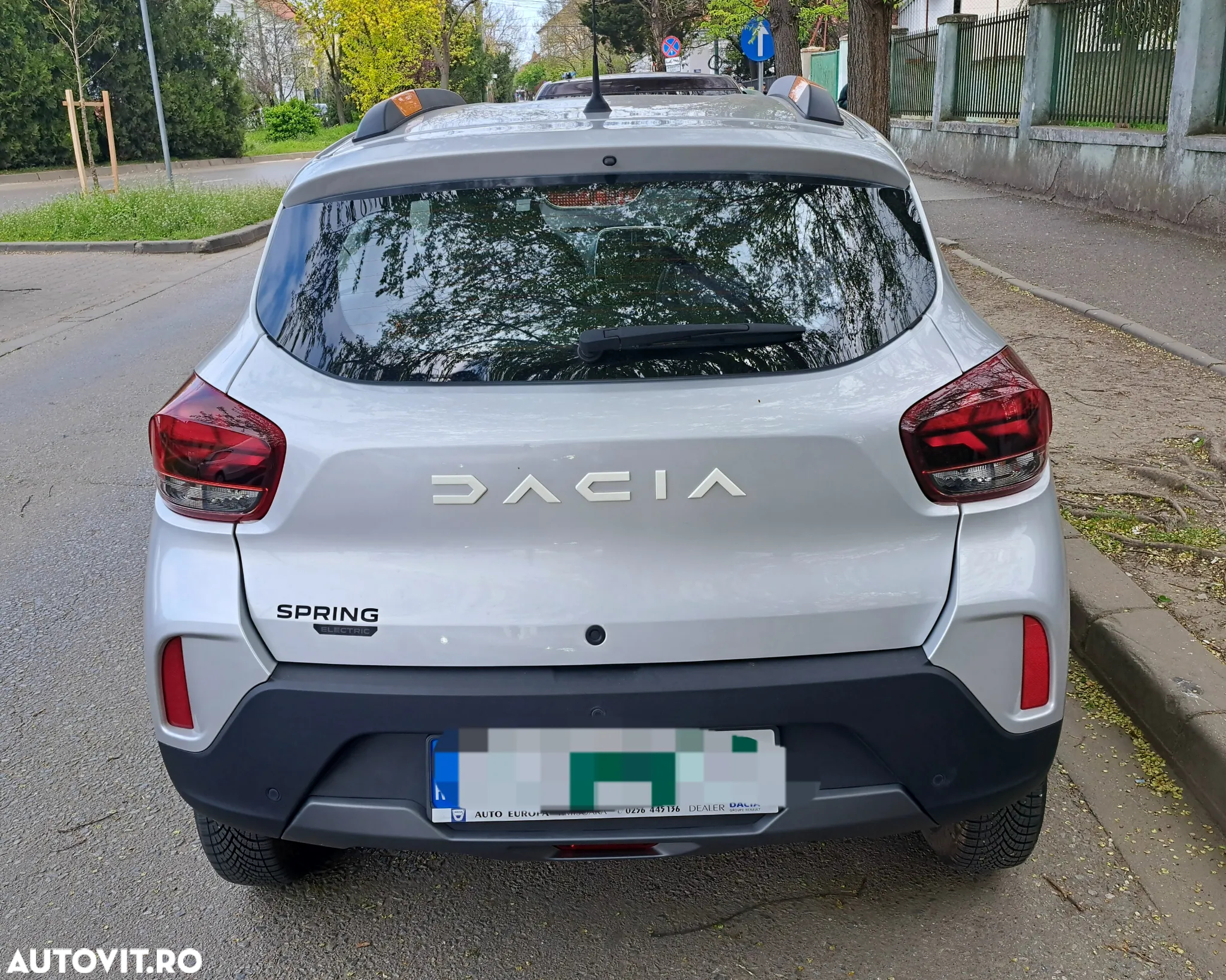 Dacia Spring Expression - 4