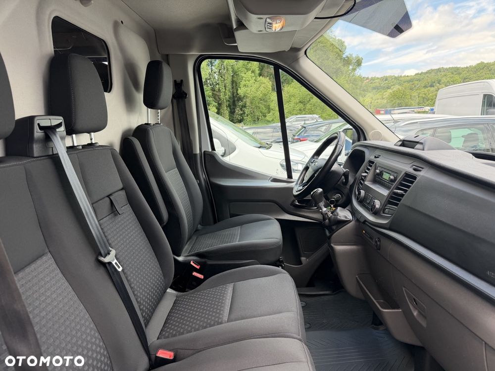 Ford Transit - 18