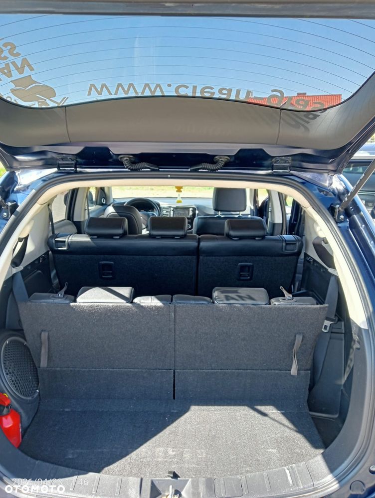 Mitsubishi Outlander 2.2 DI-D 4WD Motion - 2