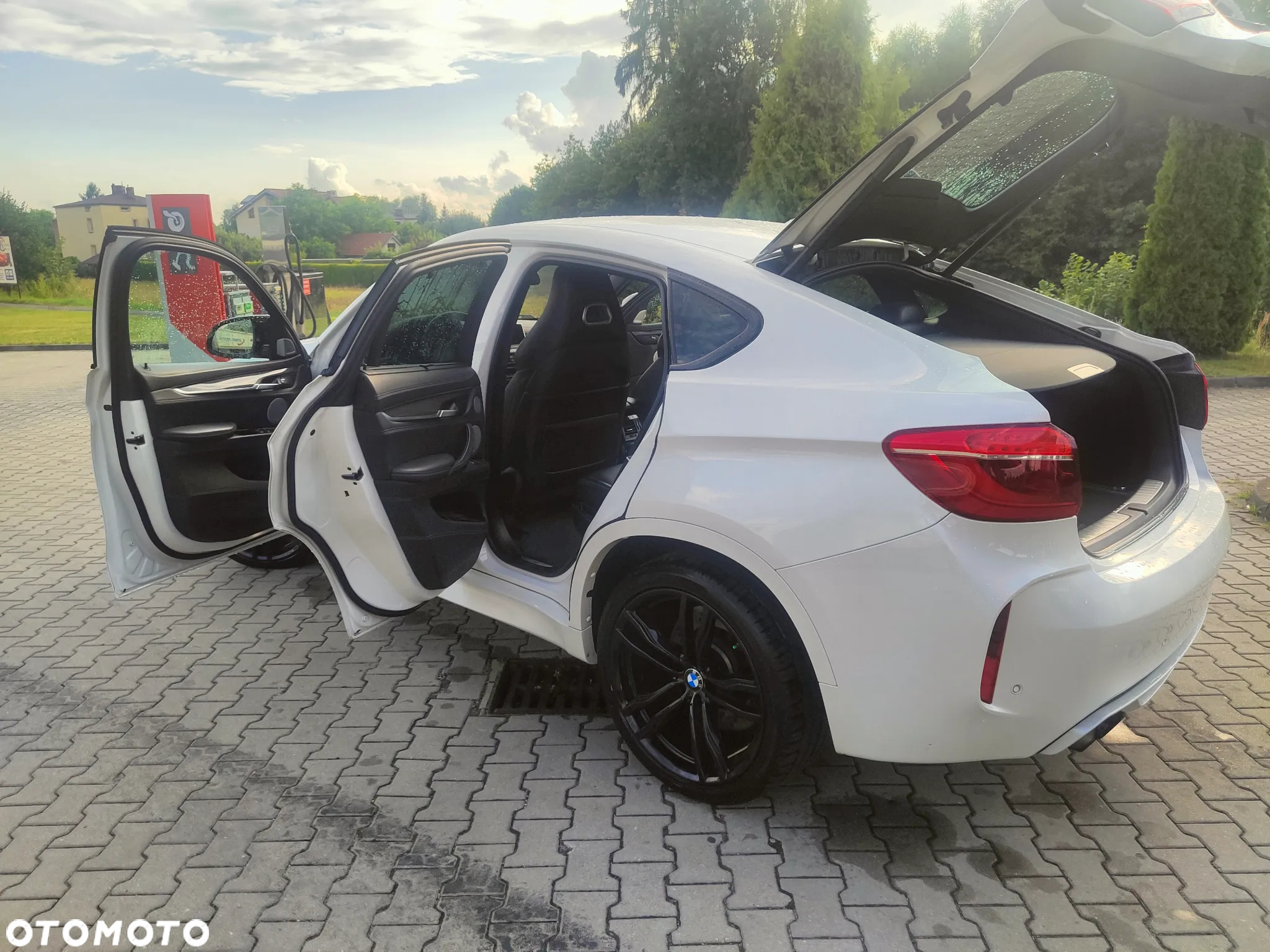 BMW X6M - 17