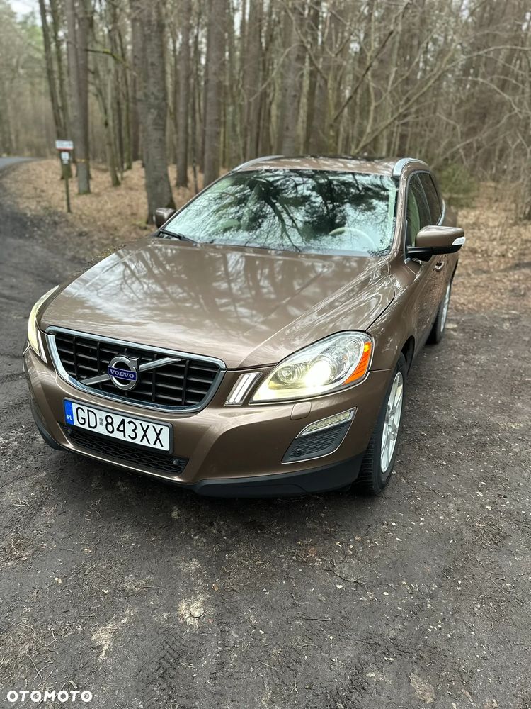 Volvo XC 60 T6 AWD Momentum - 1
