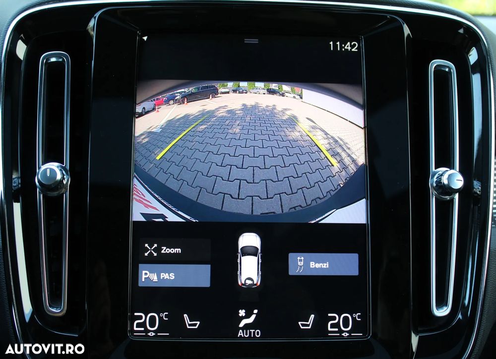 Volvo XC 40 Recharge T5 Twin Engine AT7 R-Design - 30