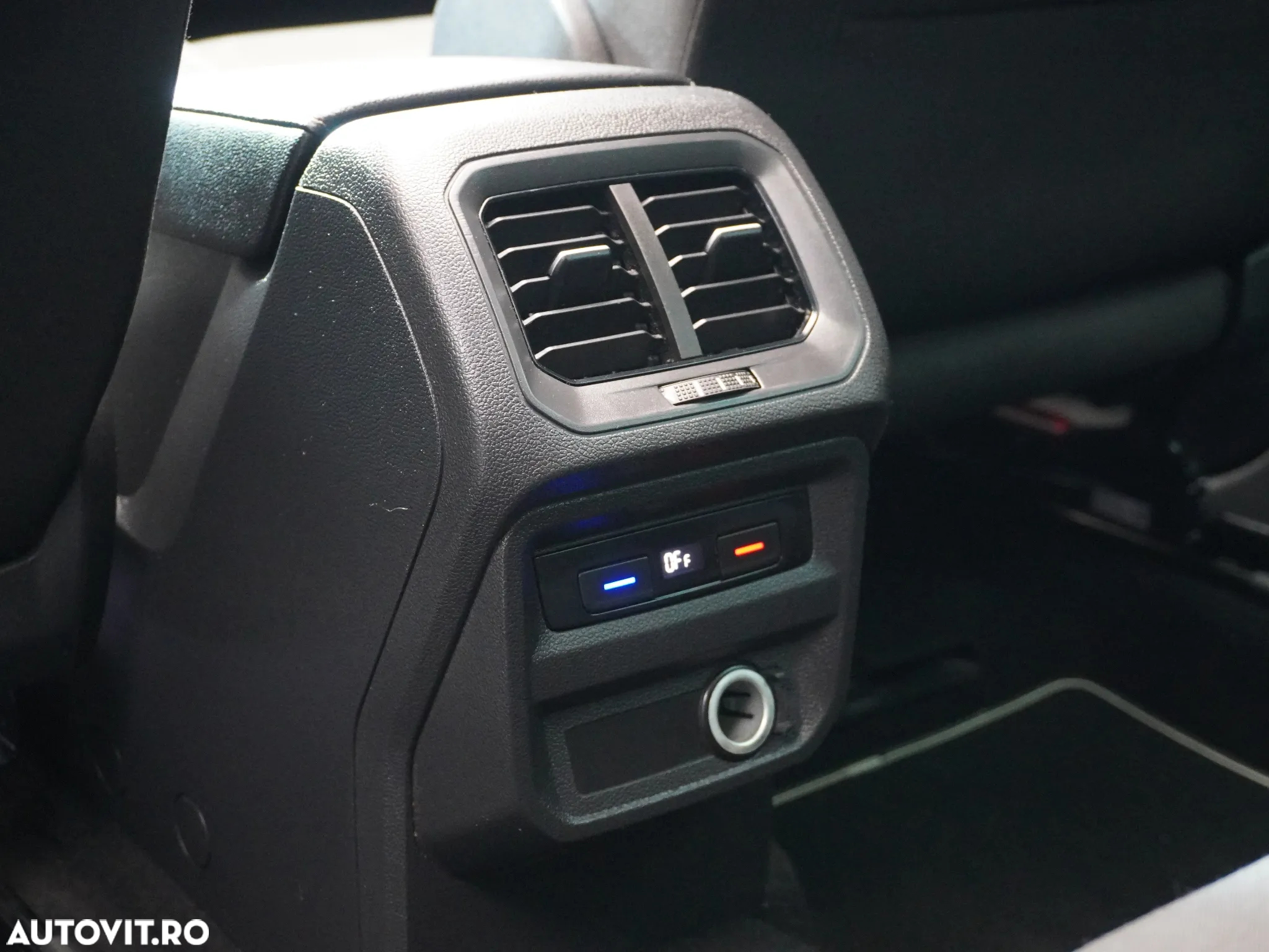 Volkswagen Tiguan 2.0 TDI SCR DSG Elegance - 20