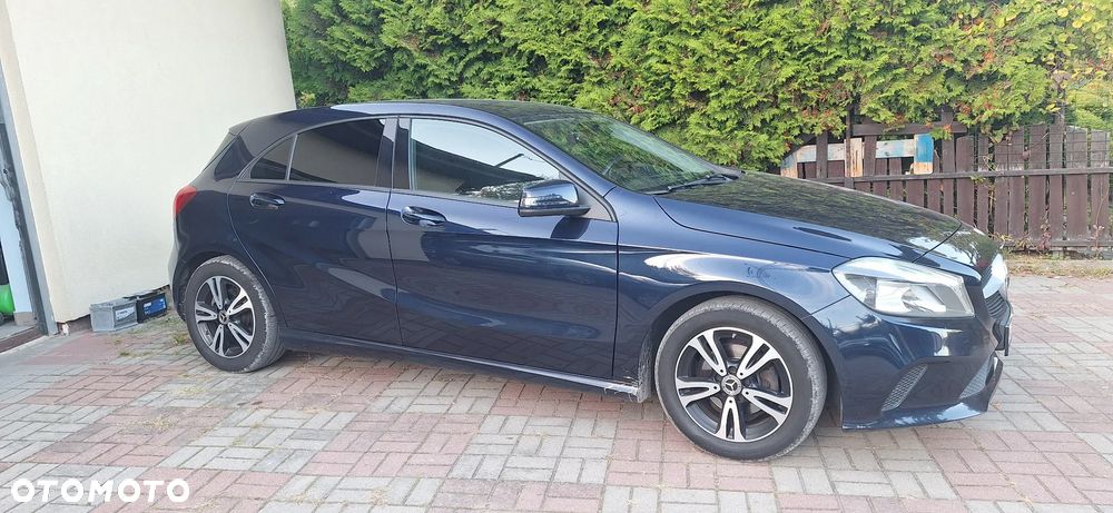 Mercedes-Benz Klasa A 180 d BlueEFFICIENCY Edition - 37