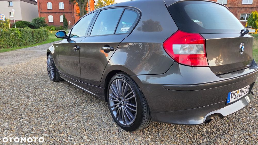 BMW Seria 1 120i - 6