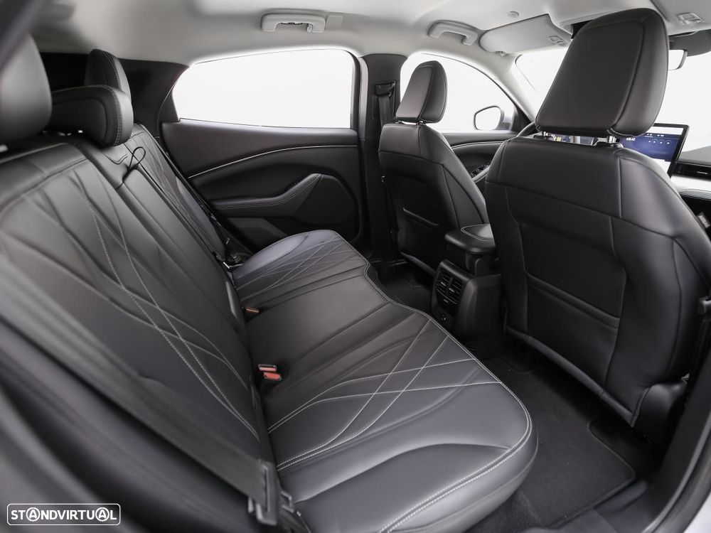 Ford Mustang Mach-E Alargada - 12