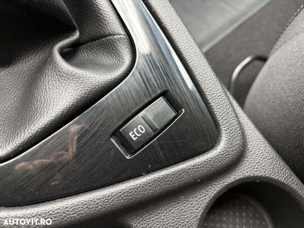 Renault Megane Blue dCi 116 Life - 23