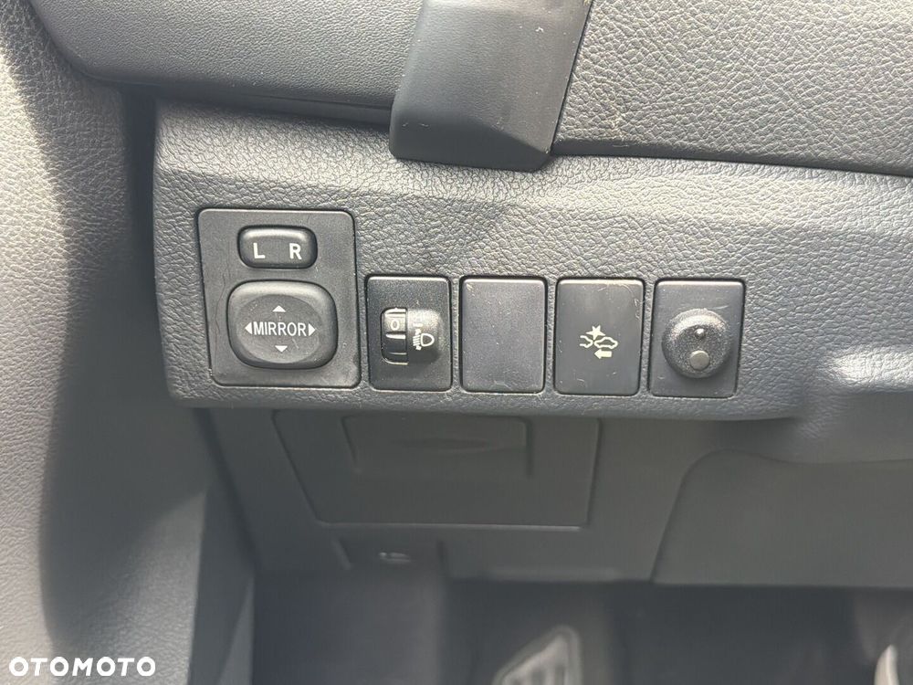 Toyota Auris - 18
