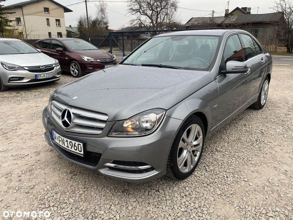 Mercedes-Benz Klasa C 180 CGI Automatik BlueEFFICIENCY Avantgarde - 1