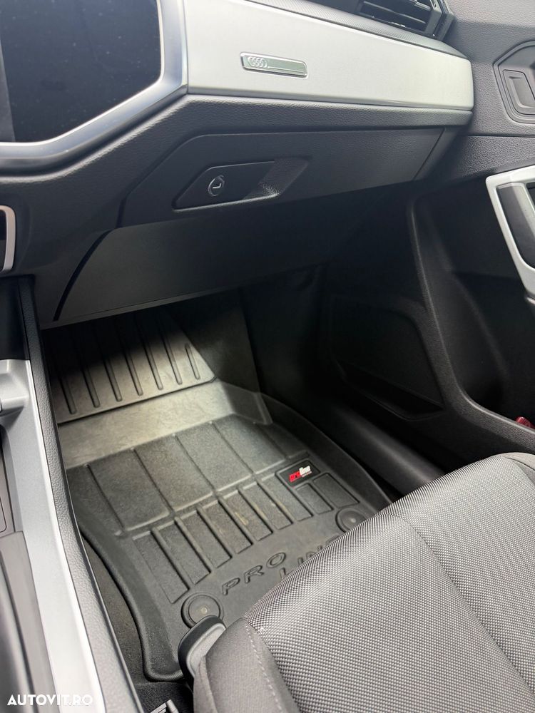 Audi Q3 2.0 35 TDI S tronic quattro Advanced - 4