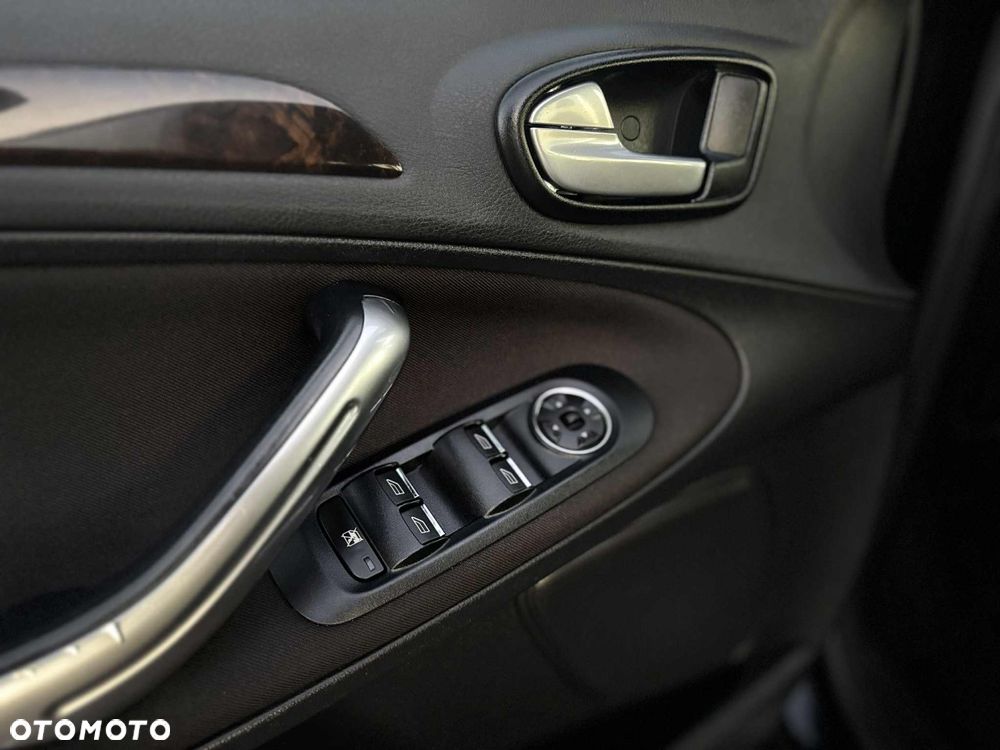 Ford Galaxy 2.0 Ghia - 20