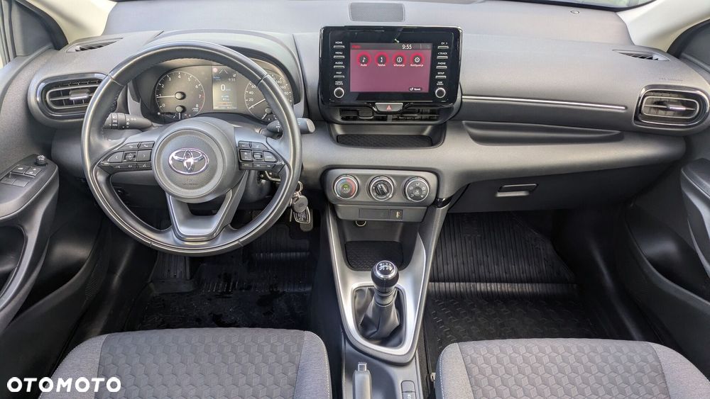 Toyota Yaris - 12