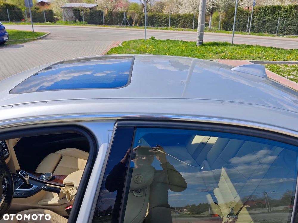 BMW Seria 3 340i xDrive Edition Luxury Line Purity - 12