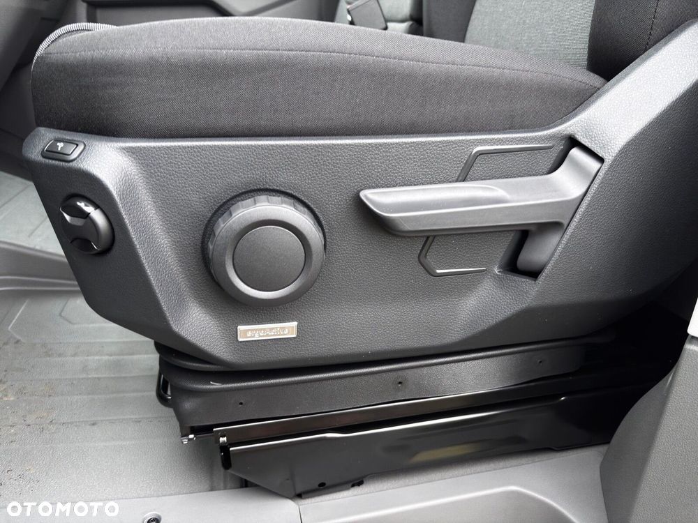 Volkswagen Crafter 2.0 TDI 177 KM L3H3 8-automat - 17