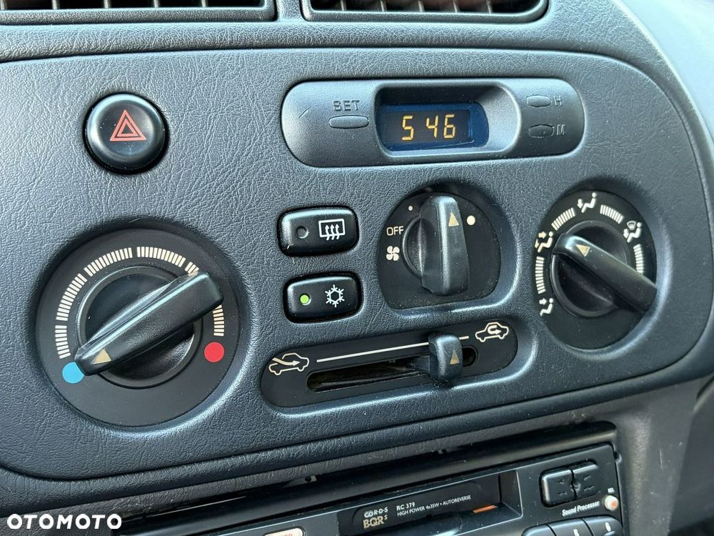 Mitsubishi Colt - 25