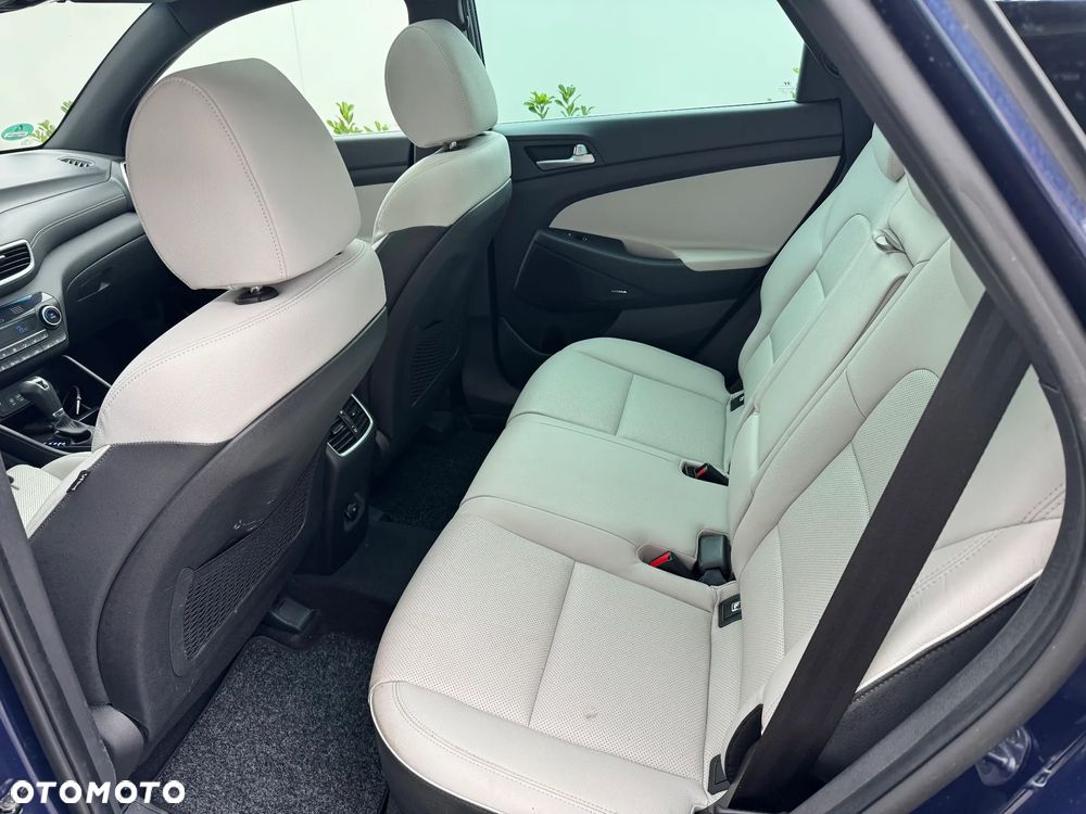 Hyundai Tucson blue 2.0 CRDi 4WD Premium - 13