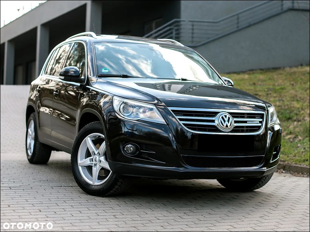 Volkswagen Tiguan - 1