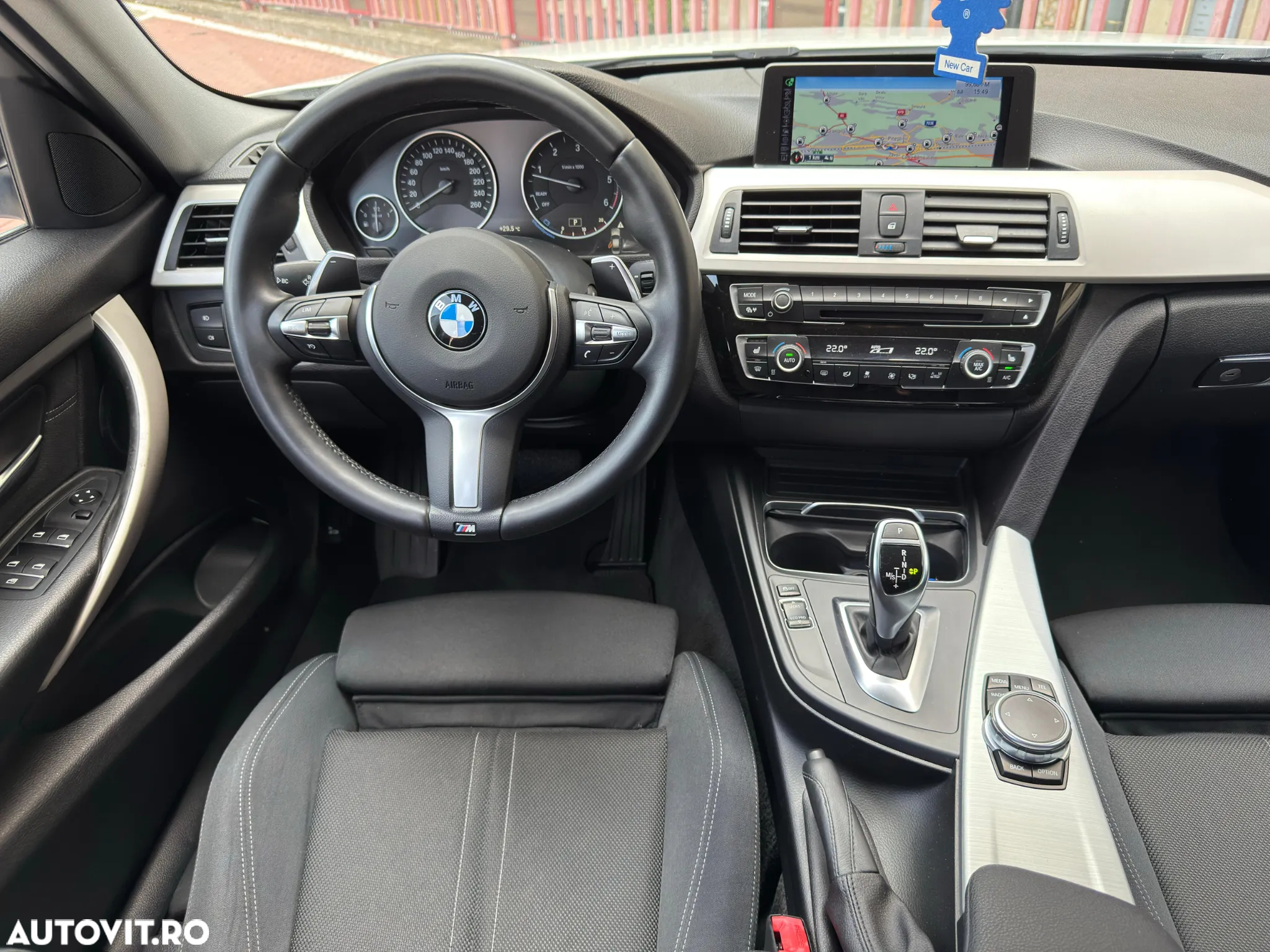 BMW Seria 3 320d Aut. Sport Line - 33