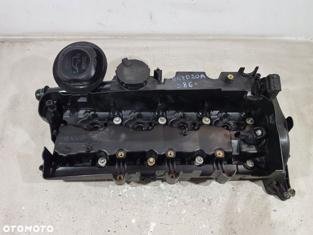 pokrywa zaworów 7797613 bmw e90 e91 e87 e60 2.0d n47d20a - 2