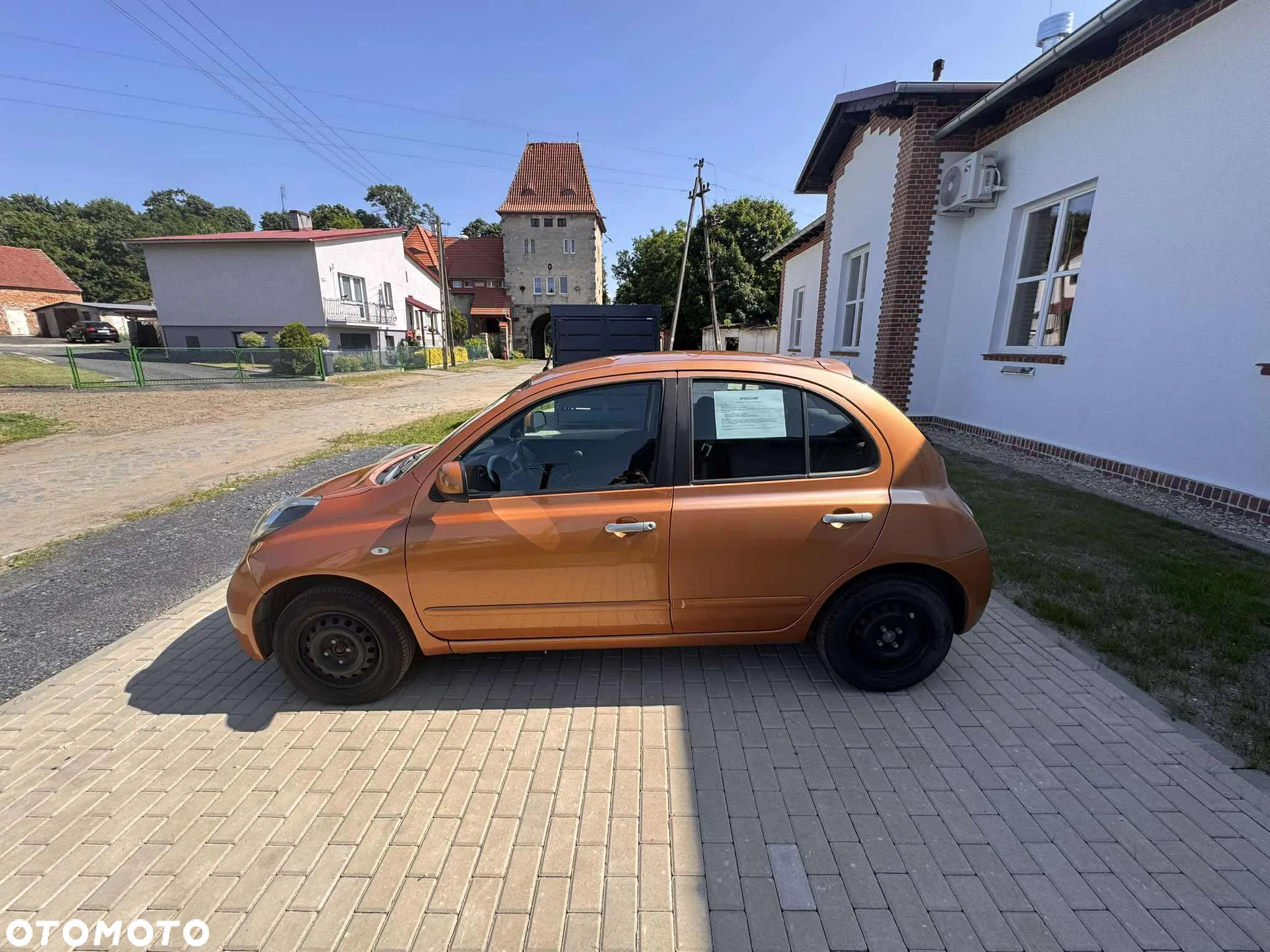Nissan Micra - 4