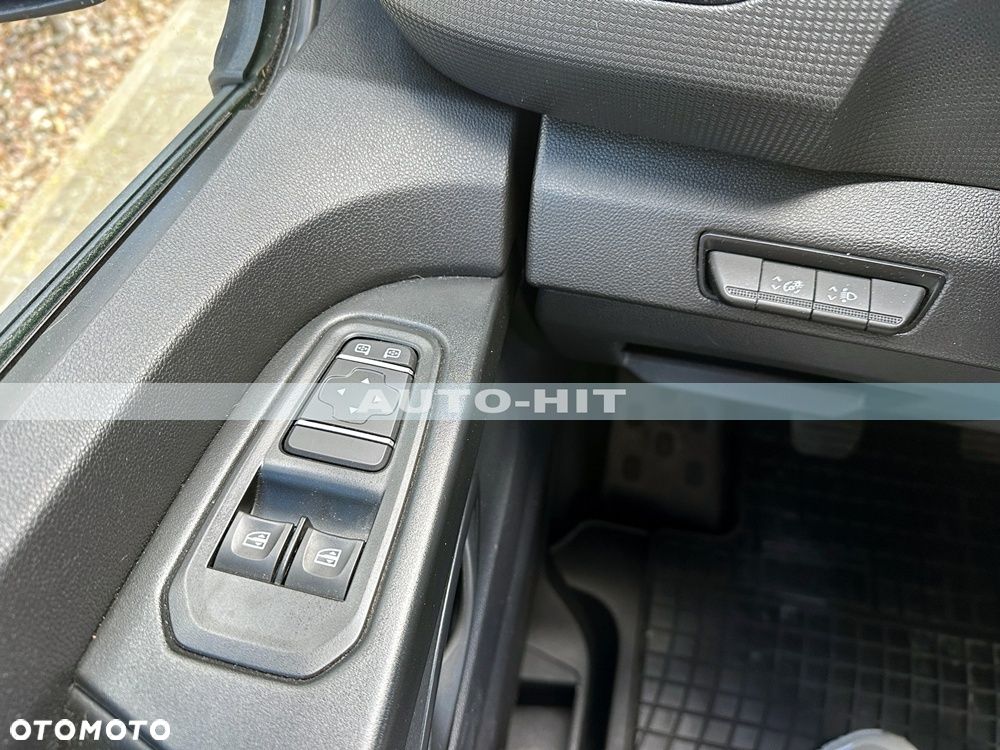 Renault Trafic - 25