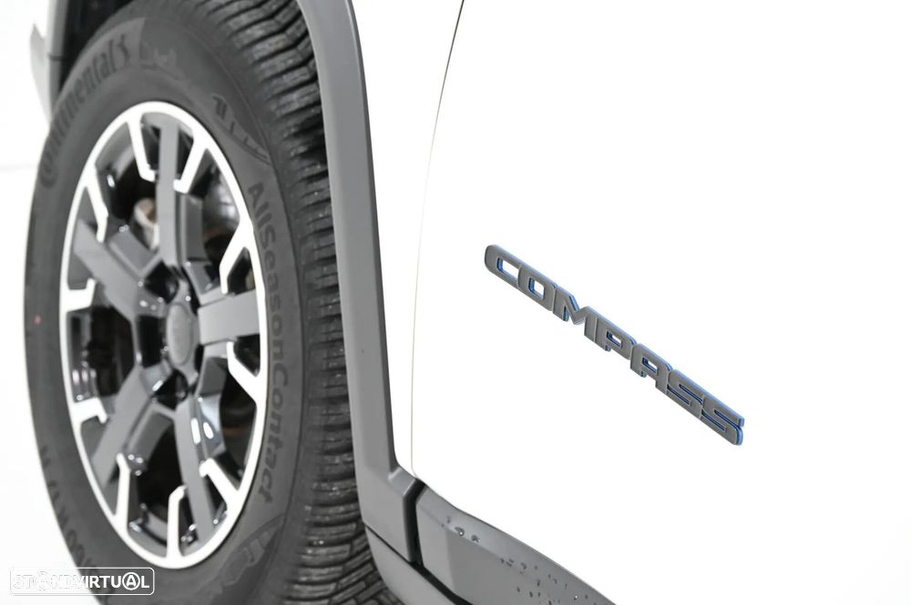 Jeep Compass 1.3 TG Trailhawk - 13