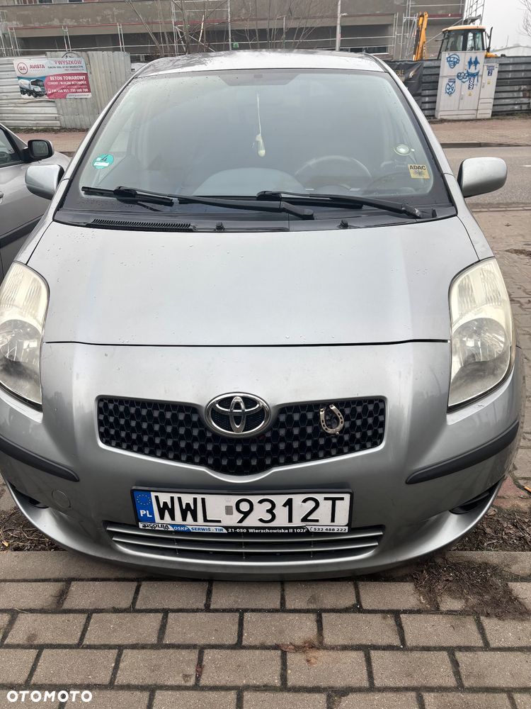 Toyota Yaris - 6