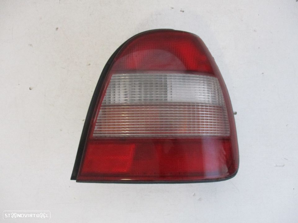 Farol Farolim Nissan Sunny Direito - 1