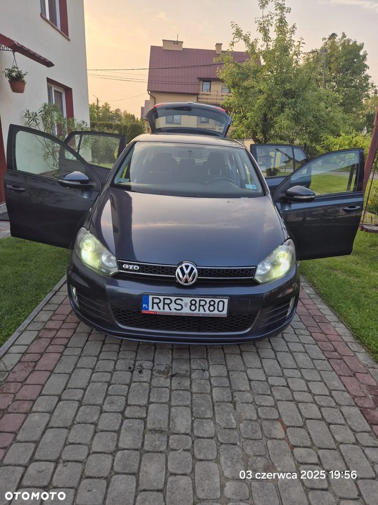 Volkswagen Golf 2.0 TDI Comfortline - 12
