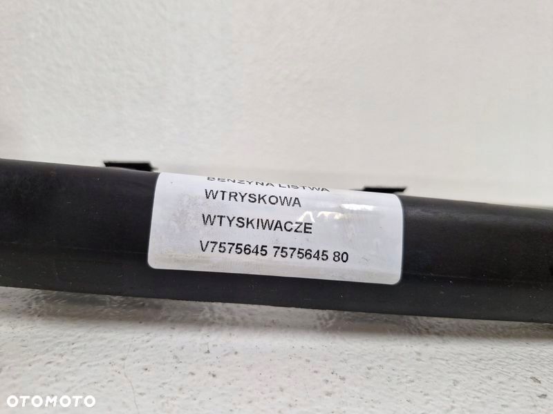 citroen c3 picasso 1.4 vti b listwa wtryskowa wtryskiwacze v7575645 7575645 - 8