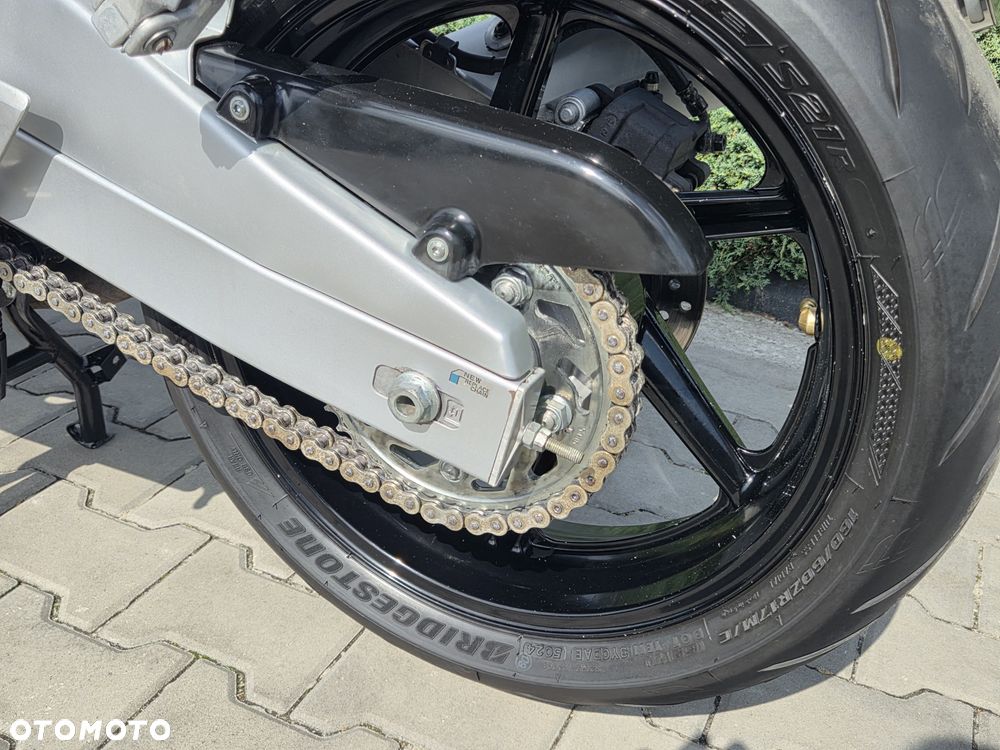 Honda CBR - 35
