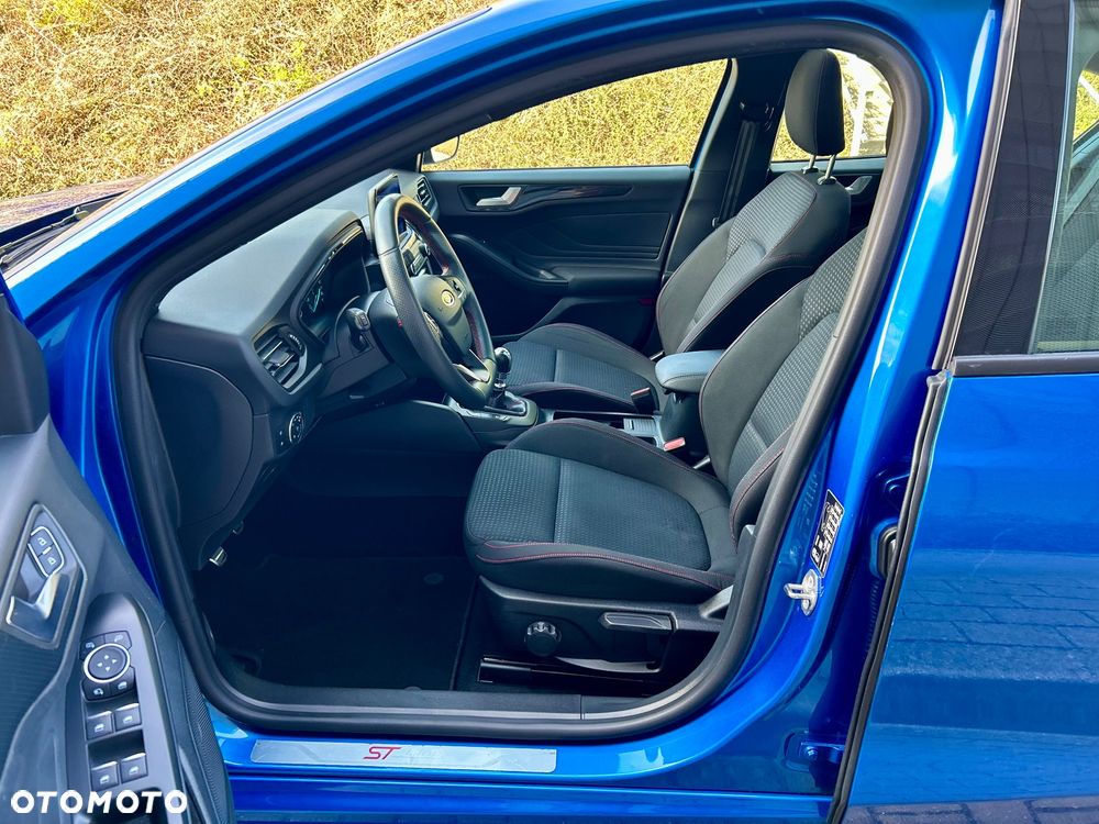 Ford Focus 1.5 EcoBoost STart-Stopp-System ST-LINE - 17