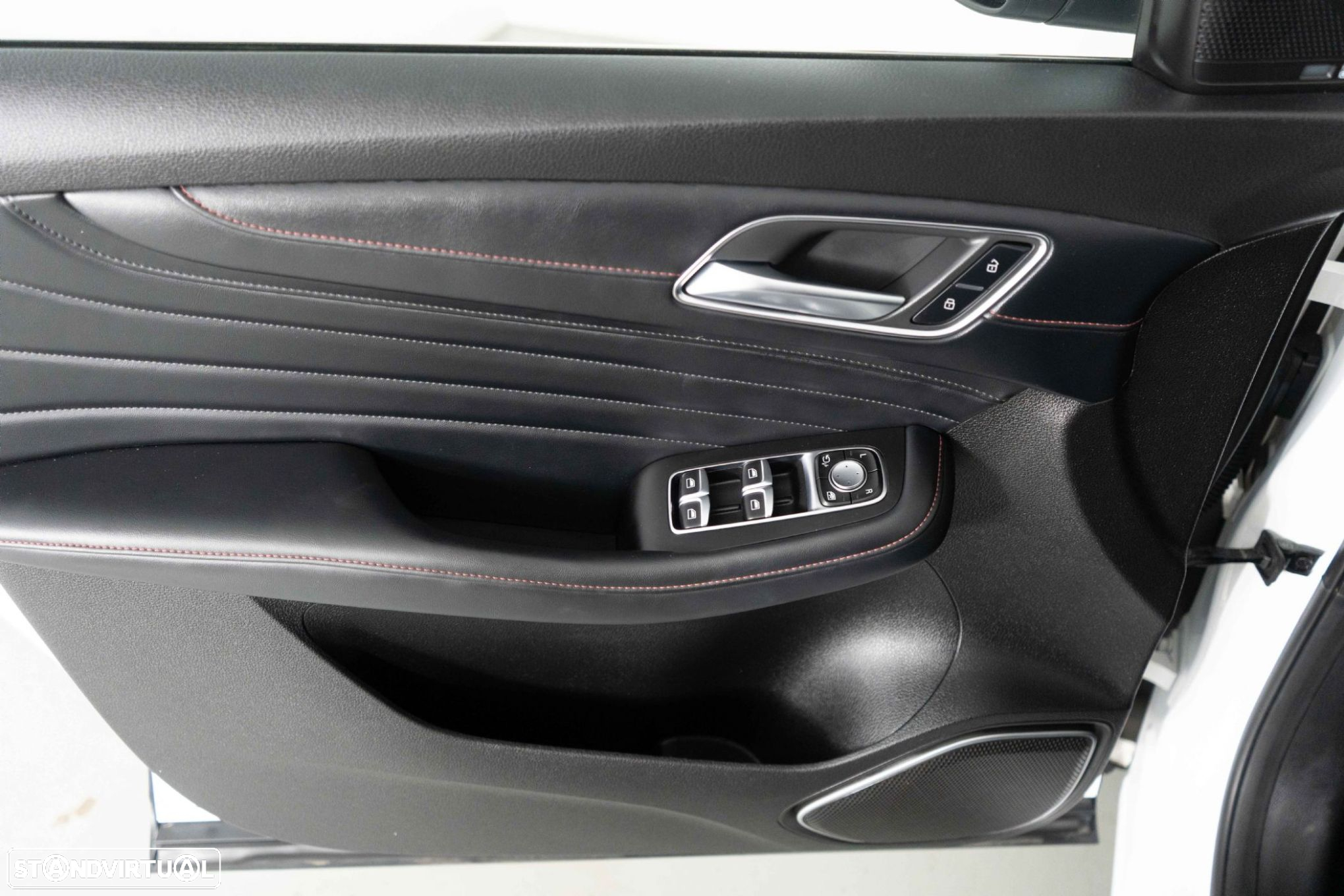 MG EHS 1.5 T-GDI Plug-in Hybrid Luxury - 21