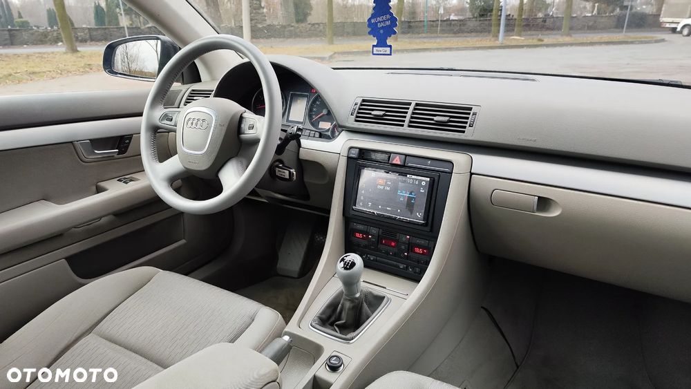 Audi A4 Avant 1.8T - 26