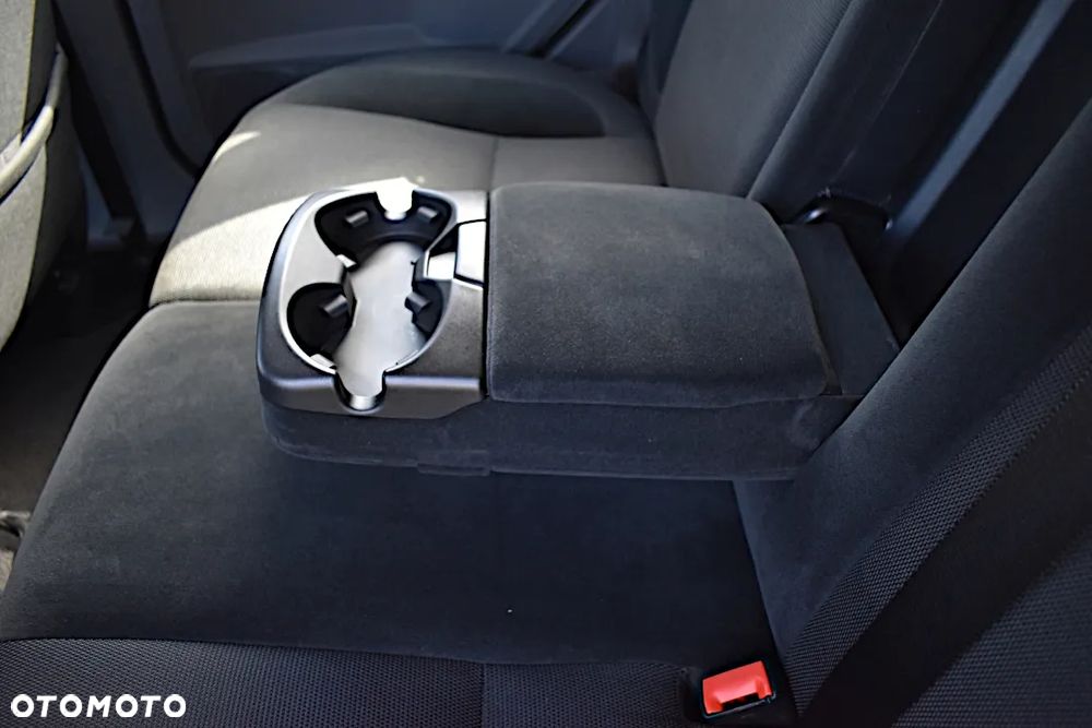 Ford Focus 2.0 16V Ghia - 26