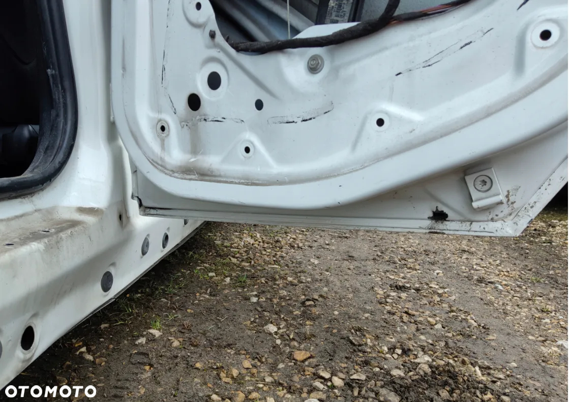 BMW 1 e87 DRZWI PRAWE LEWE PRZÓD PRZEDNIE ALPINWEISS III 300 - 12
