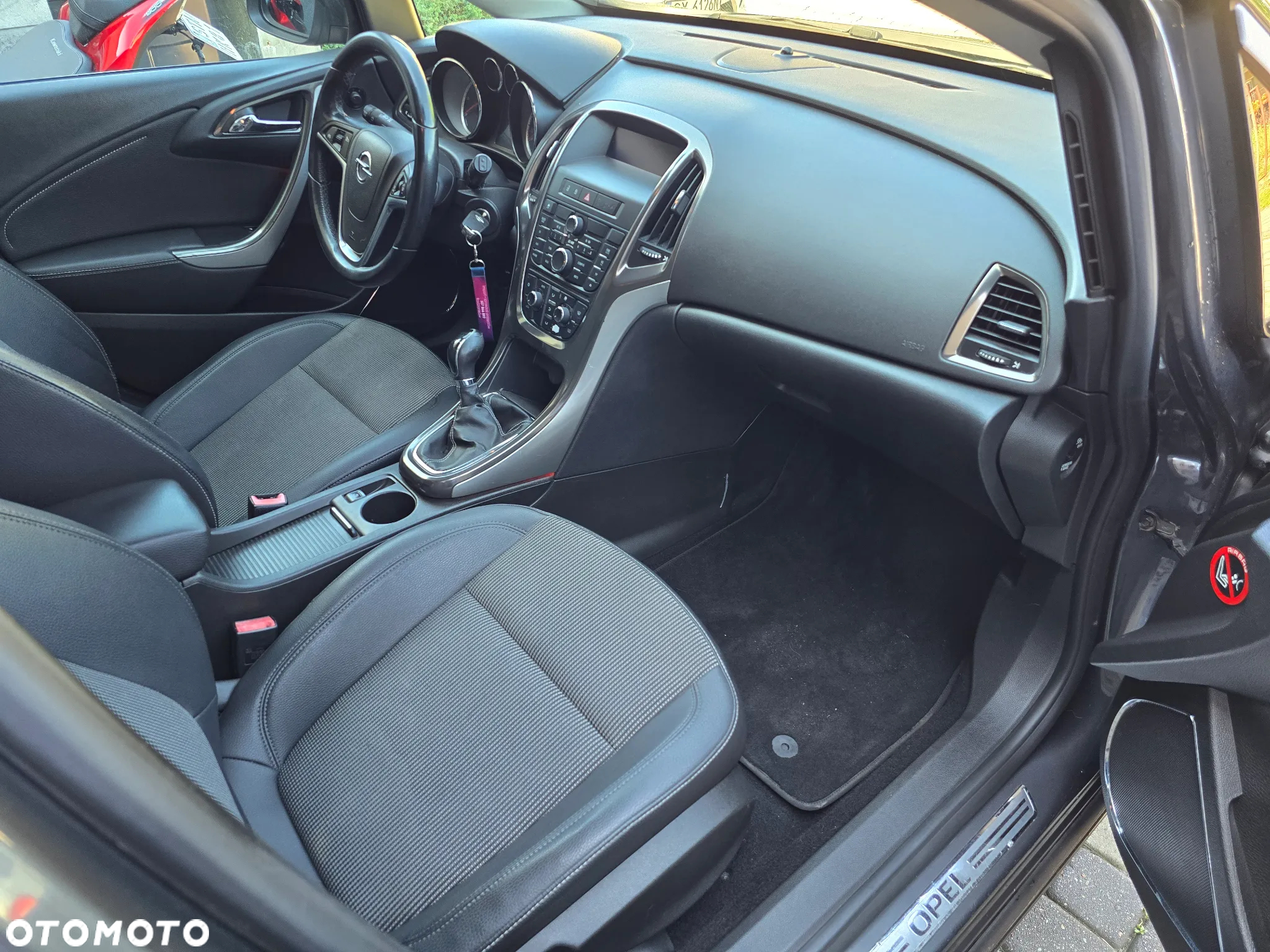 Opel Astra IV 1.7 CDTI Cosmo - 9