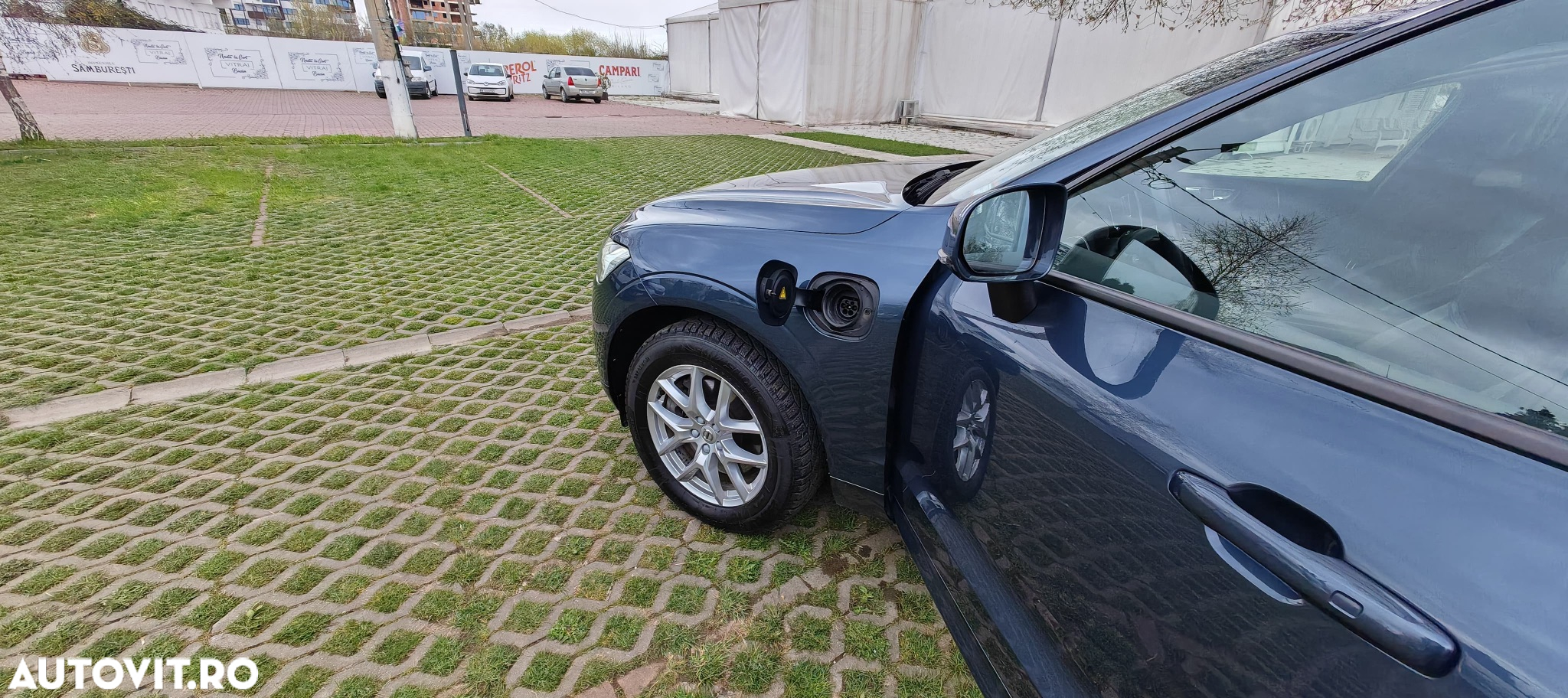 Volvo XC 60 T8 Twin Engine AWD Momentum - 12