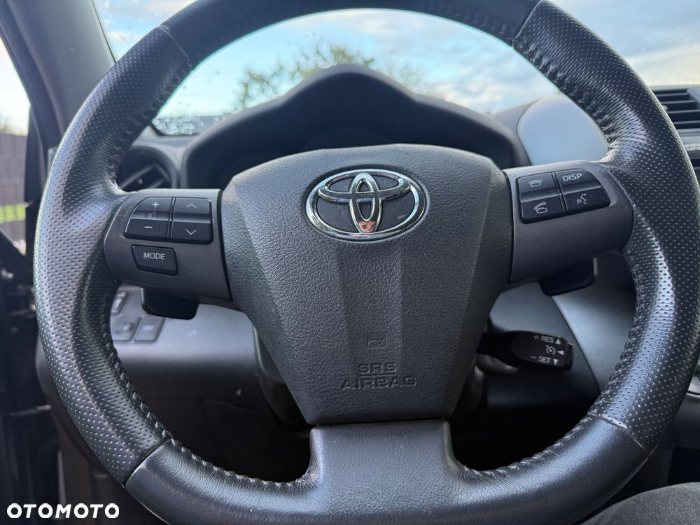 Toyota RAV4 2.2 D-4D 4x4 Executive - 17