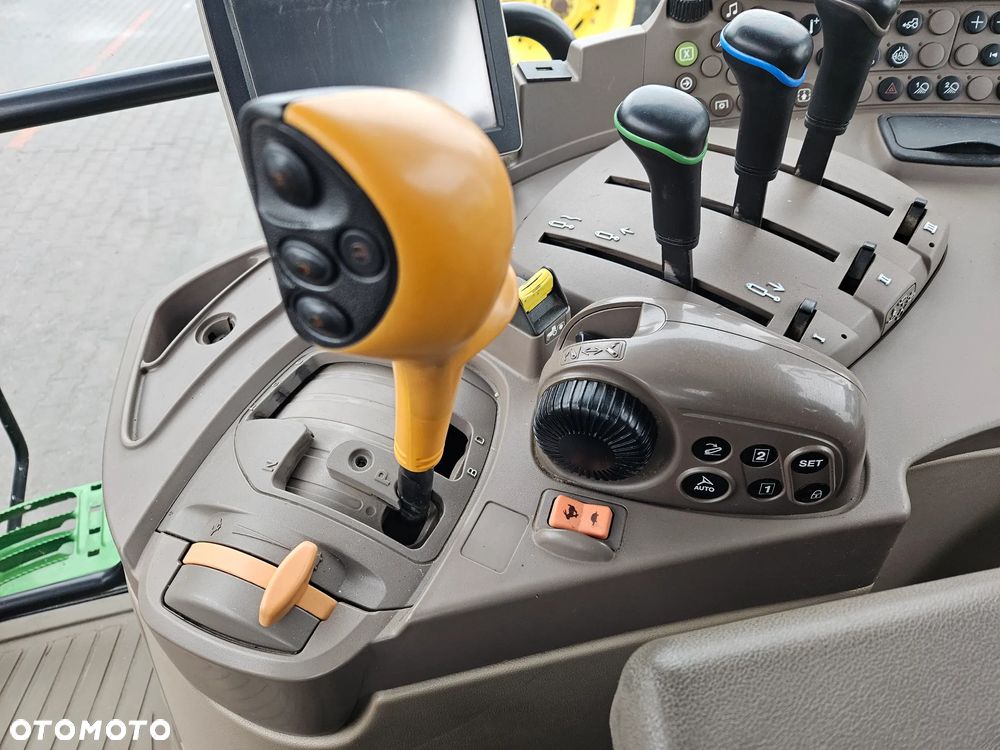 John Deere 6175 R 6195 6170   Fendt 720 - 23