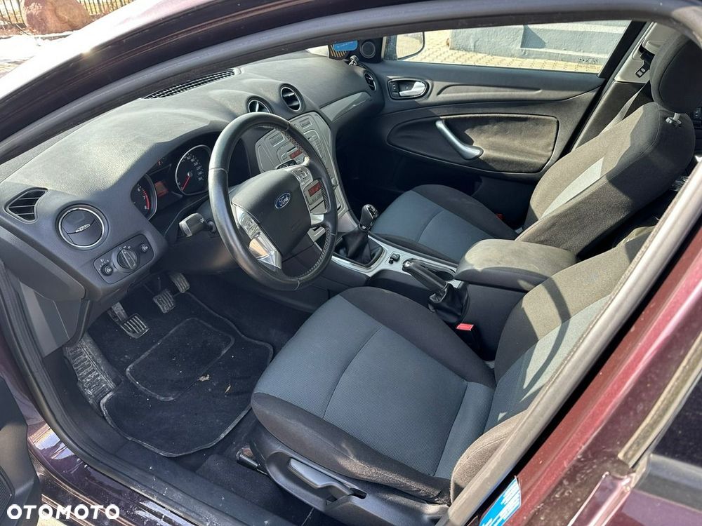 Ford Mondeo - 7