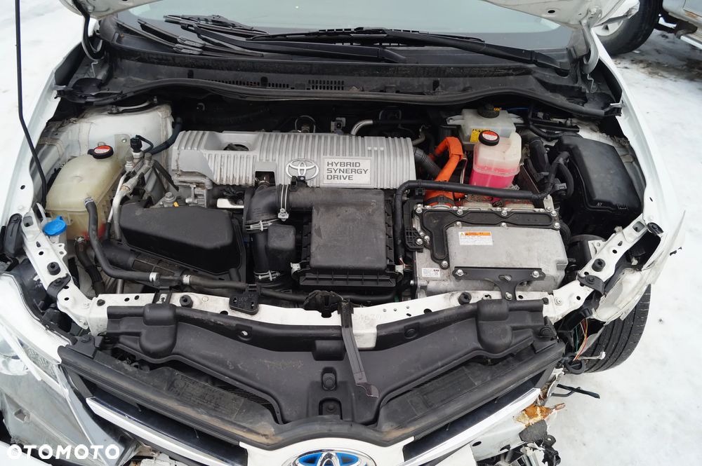 SILNIK 1.8 PRIUS AURIS - 1