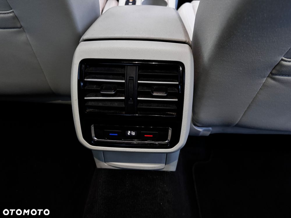 Volkswagen Passat 2.0 TDI BMT Comfortline - 11