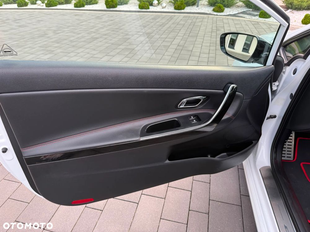 Kia ProCeed 1.6 T-GDI GT L - 25