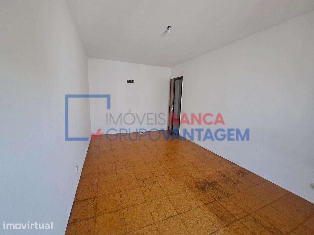 APARTAMENTO T3 A VENDA - Grande imagem: 5/27